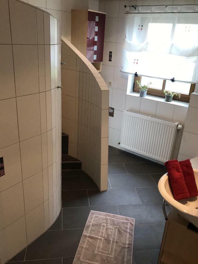 Zollern-Alb Aktiv Appartement Albstadt Buitenkant foto